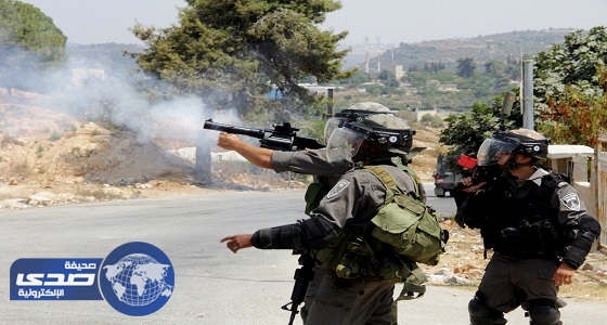 قوات الاحتلال تعتقل 6 فلسطينيين وتفجر منزلا