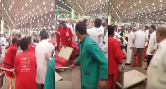 بالفيديو.. مشاجرة بين وافدين في سوق البصل بالكويت