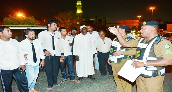 النقل تطالب الأمن بتطبيق عقوبة إيقاف خدمات ملاك سيارات الأجرة المخالفة بجدة