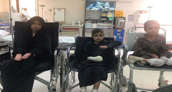 وصول أطفال &#8221; لينة &#8221; مبتوري الأطراف إلى مستشفى رفحاء