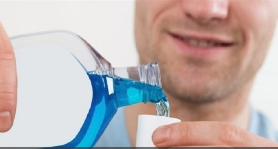 دراسة: استخدام مضمضة الفم يرفع خطر الإصابة بمرض السكر