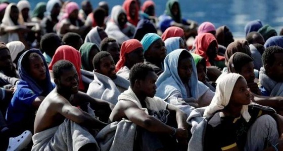 فرنسا تطالب باللجوء لـ ” الجنائية الدولية ” لمحاربة الإتجار بالبشر في ليبيا