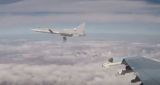 بالفيديو.. إطلاق قنابل من طائرات روسية على &#8221; داعش &#8221; بسوريا
