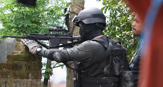 الشرطة الإندونيسية تعدم رجلين بالرصاص بتهمة إحراق مركز شرطة