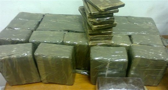 مكافحة المخدرات تضبط 3 أشخاص بحوزتهم 70 كيلو جرام حشيش