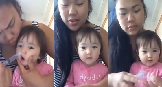 بالفيديو.. حيلة أم لعلاج انسداد أنف طفلتها تثير حيرة الأطباء