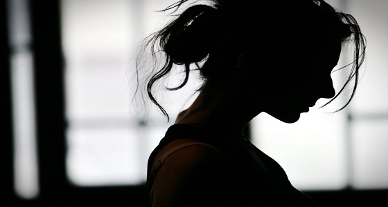 اغتصاب جماعي لسيدة أمام زوجها