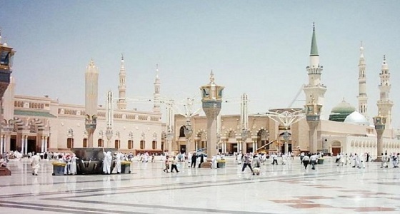 ” الهلال الأحمر ” يباشر 17 حالة انزلاق بالمسجد النبوي جراء الأمطار