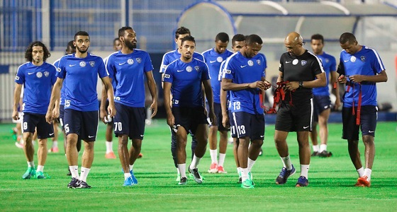 الهلال يصل إلى الرياض