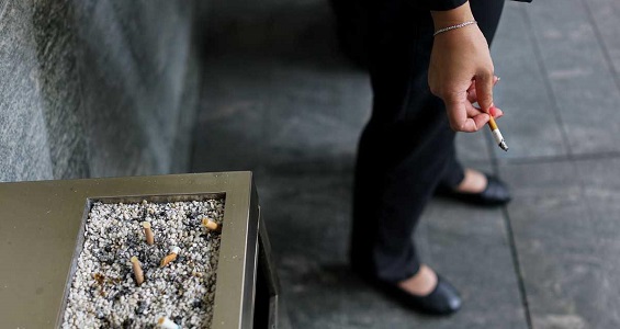 شركة يابانية تكافئ موظفيها غير المدخنين