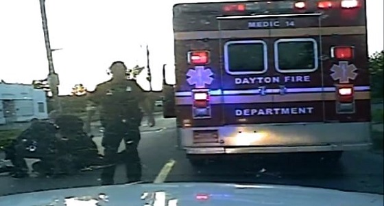 بالفيديو.. سرقة سيارة إسعاف بداخلها مريض في فلوريدا الأمريكية