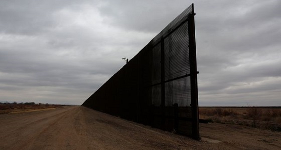 كاميرات مراقبة على الجدار الحدودي بين الولايات المتحدة والمكسيك لهذا السبب