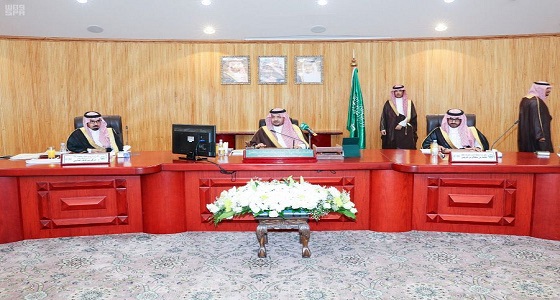 الأمير فيصل بن خالد بن سلطان يرأس جلسة مجلس منطقة الحدود الشمالية