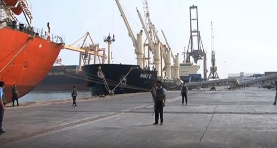 مصدر بتحالف دعم الشرعية: رينا أول السفن المتجهة لميناء الحديدة