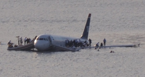 تحطم طائرة أمريكية على متنها 11 شخصا