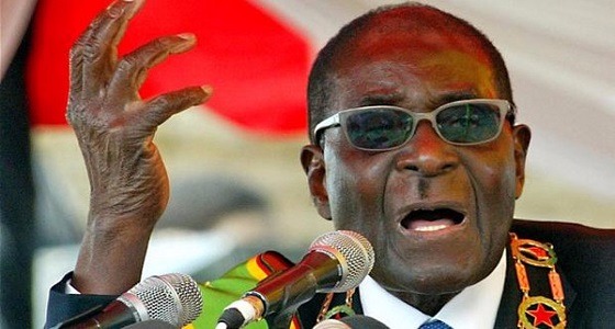 رئيس زيمبابوي يتنحى عن منصبه خلال ساعات