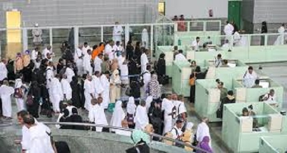 مطار الملك عبد العزيز الدولي يستقبل ويودع أكثر من 600 ألف معتمر