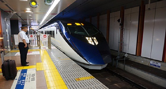 شركة مشغلة للقطارات تعتذر علنًا للركاب في طوكيو