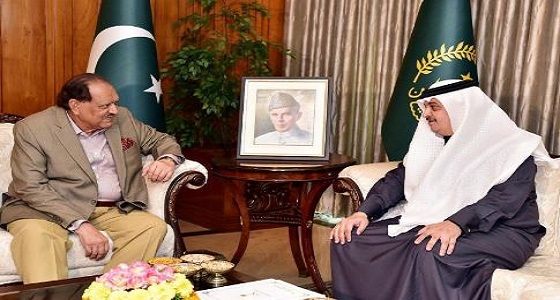 الرئيس الباكستاني يستقبل سفير خادم الحرمين الشريفين لدى باكستان