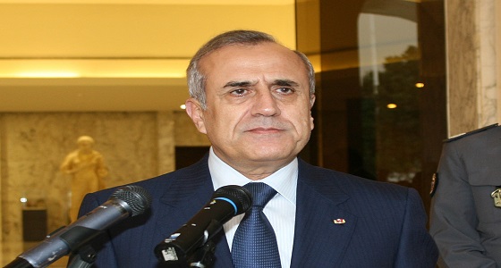 رئيس لبنان السابق يناشد المملكة بحماية بلاده من إيران وحزب الله