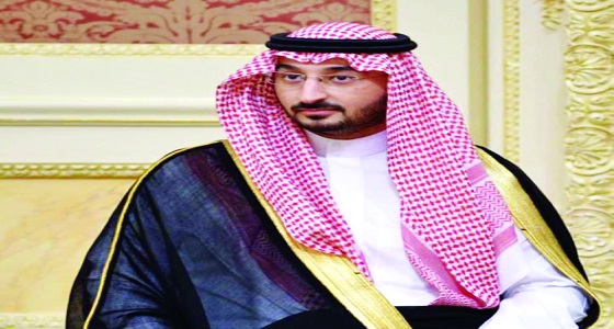 الأمير عبدالله بن بندر ينقل تعازي القيادة لذوي الشهيد الشنبري