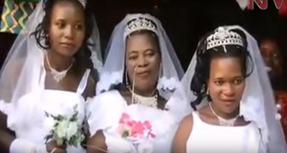 بالفيديو.. حفل زواج لمسلم أوغندي من 3 نساء من بينهن شقيقتان