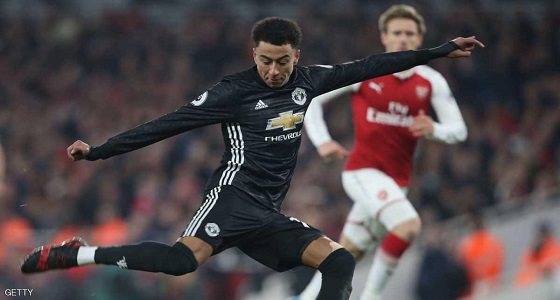 فيديو.. مانشستر يونايتد يفوز على أرسنال بثلاثية بالدوري الإنجليزي