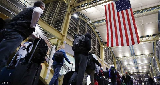 الخارجية الأمريكية تبدأ في التنفيذ الكامل لأمر حظر السفر