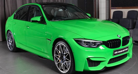 &#8221; BMW M3 &#8221; تخطف الأنظار باللون الأخضر في معرض أبوظبي