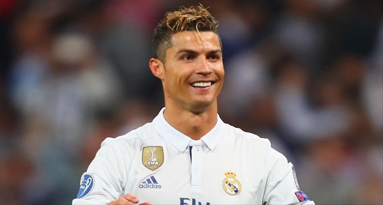 ” زيدان ” : رونالدو أفضل مني بكثير.. ولن يتكرر