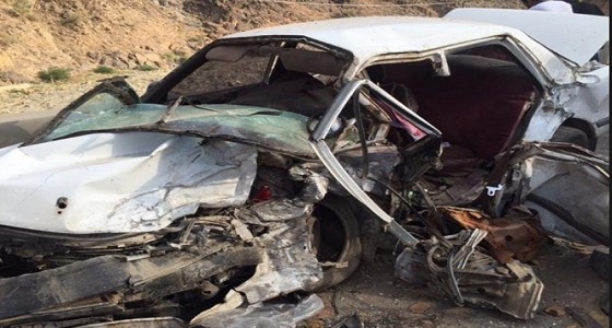 مصرع وإصابة 4 أشخاص في حادث تصادم بالرياض