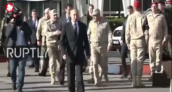 ضابط روسي يضع بشار الأسد في موقف مخزي ومحرج ويمنعه من مرافقة بوتين
