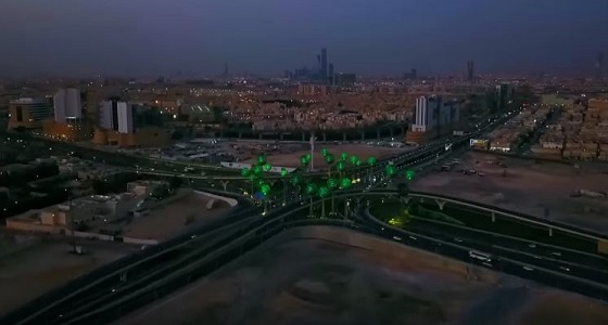 بالفيديو.. تقاطع طريق الملك عبدالله مع طريق الملك خالد في الرياض