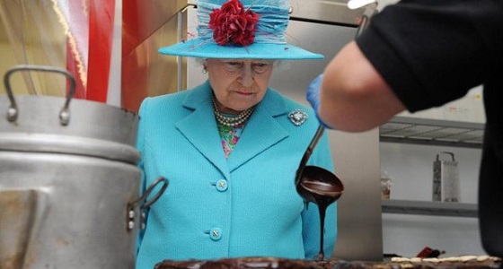 ملكة بريطانيا الثانية تبحث عن طاه جديد.. وتساؤلات حول الراتب