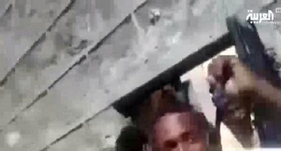 بالفيديو.. اقتحام سجن حوثي في بيحان وإطلاق سراح معتقلين 