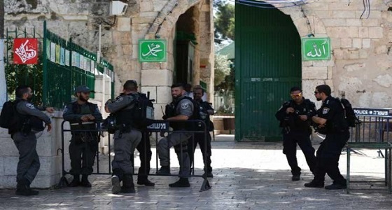 عشرات المستوطنين يقتحمون المسجد الأقصى