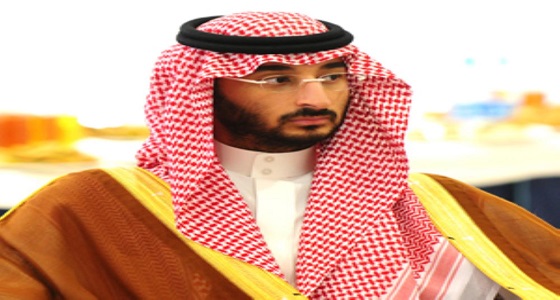 بالفيديو .. نائب أمير مكة يأمر بإزالة لوحة ترحيبية له بالطائف ‏