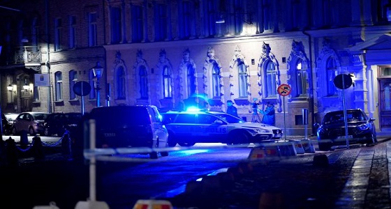 اعتقال 3 أشخاص بعد حرق معبد يهودي في السويد