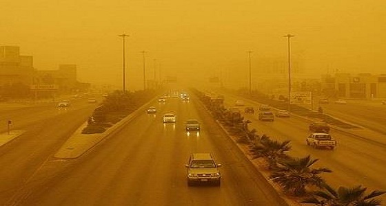 &#8221; الصحة &#8221; تنصح المواطنين بعدم الخروج من المنزل بسبب الغبار والأتربة