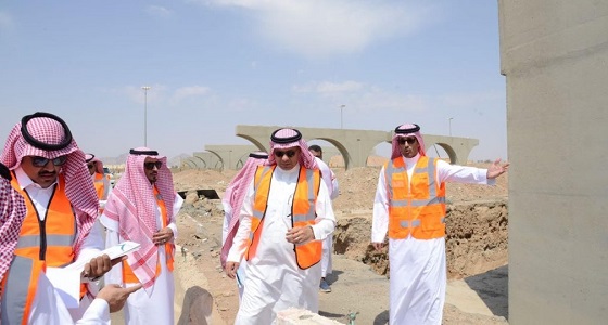وكيل وزارة النقل يتفقد مشاريع الطرق في الطائف