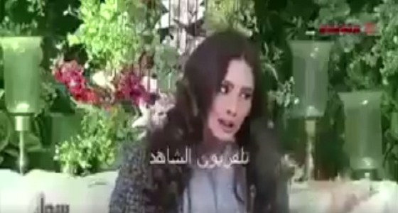 بالفيديو.. لبنانية تتعدى على الذات الإلهية بقناة كويتية