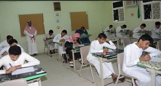 تطبيق مقياس الدراسة بمدارس الحد الجنوبي