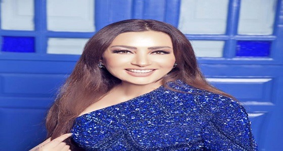 من بينهم دويتو مع ” أحمد شيبة ” .. لطيفة تطرح ألبومها الجديد
