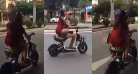 بالفيديو.. سقوط مروع لفتاتان خلال استعراضهما ركوب دراجة بخارية