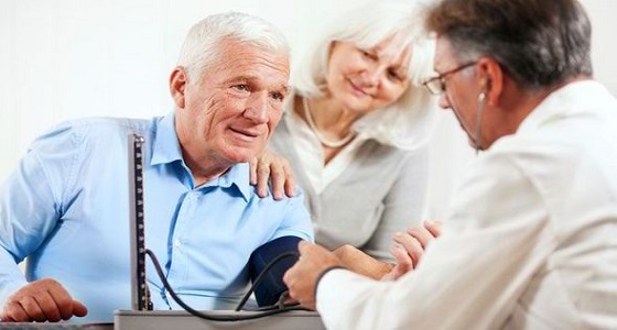 دراسة: علاج المرضى بواسطة أطباء كبار السن يعرض للوفاة