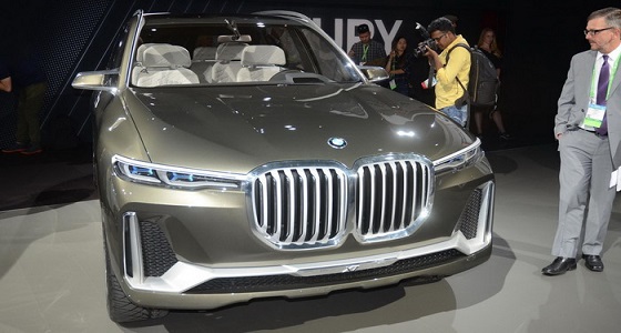 بالصور .. تألق BMW X7  التجريبية الضخمة في لوس أنجلوس