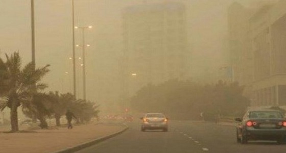 الأرصاد تحذر من أتربة تحجب الرؤية على المنطقة الشرقية