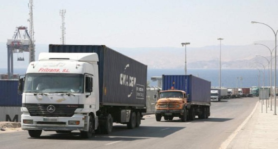 ” النقل ” تحدد أوقات العمل والراحة لسائقي الشاحنات