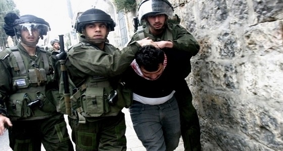 قوات الاحتلال تعتقل فلسطينيا في القدس المحتلة