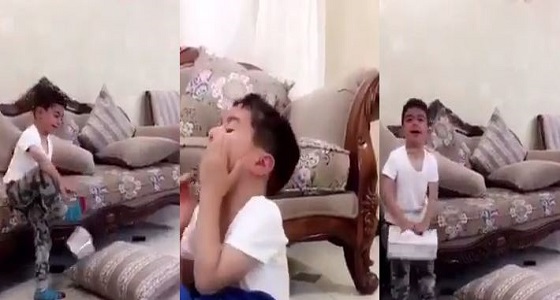 بالفيديو.. طفل كويتي يبكي متأثرا بعد خسارة منتخب بلاده من عمان